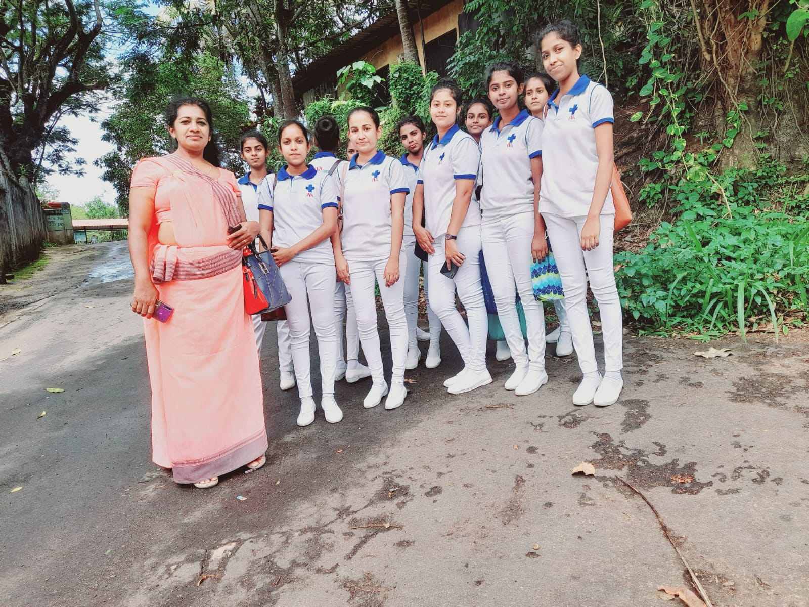 IMG-4aec09e46ec4dacda095c107c390ebe9-V